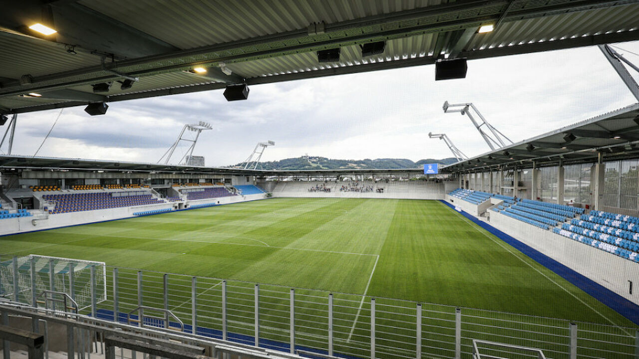 Bundesligaat Fc Blau Weiß Linz Nahbar An Der Donau 